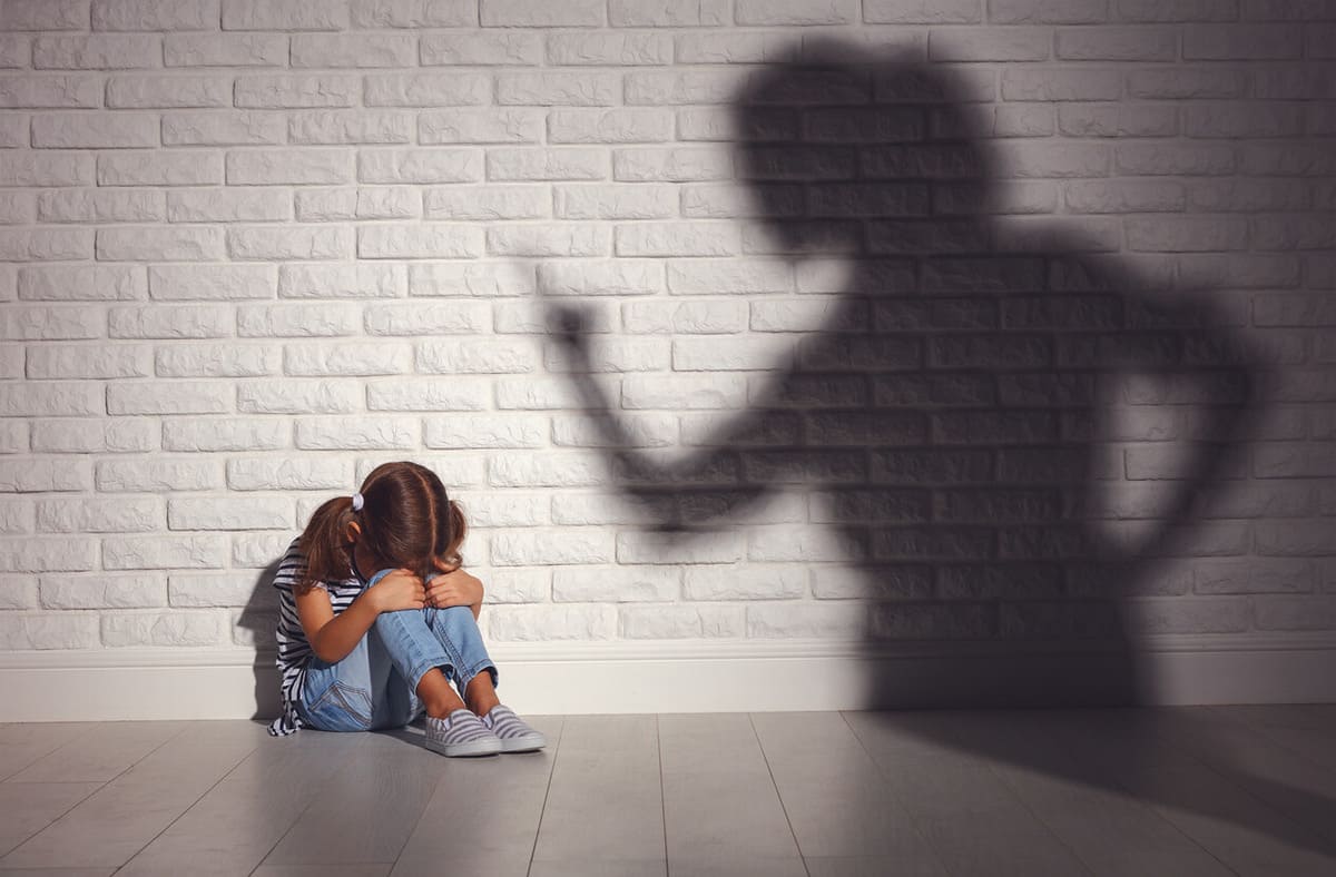 Эмоциональное насилие над ребенком: как не допустить