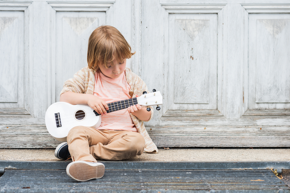 Фортепиано, гитара или ударные: какой музыкальный инструмент выбрать ребенку?