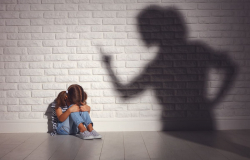Эмоциональное насилие над ребенком: как не допустить