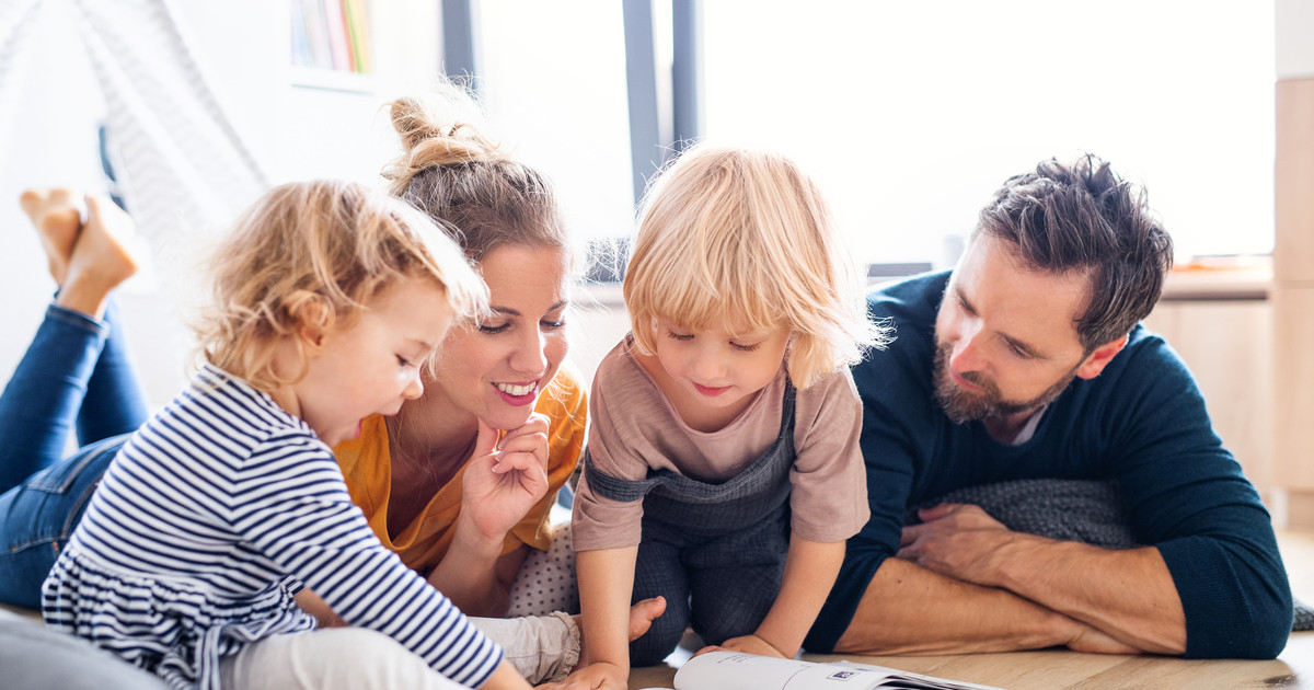 Семейное чтение – способ позитивного взаимодействия детей и родителей