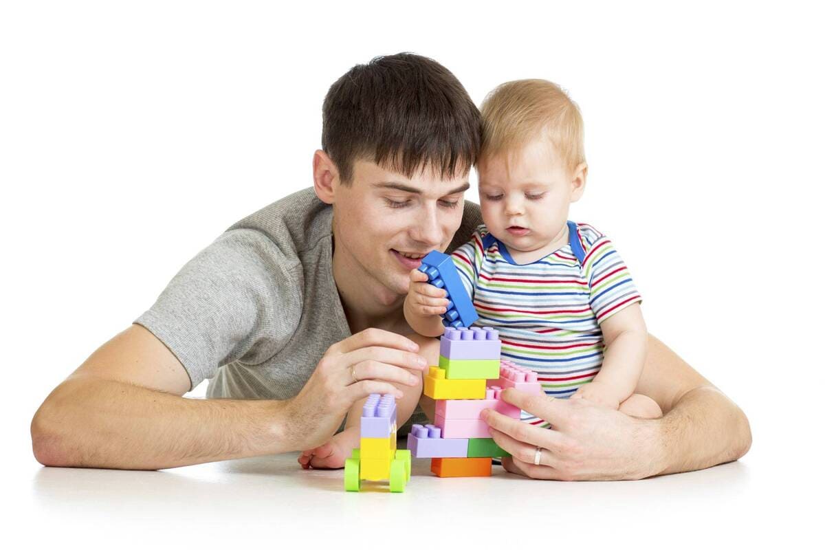 Как привлечь отца к воспитанию малыша