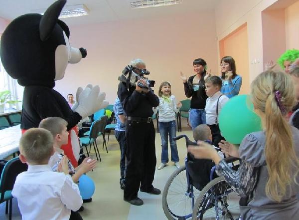 «И вновь мы вместе!»