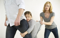 Манипуляции родителей детьми при разводе 