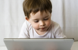 Ваш ребенок  в интернете — как избежать рисков и потерь