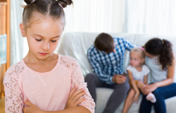 Ревность между детьми – какую позицию занять родителю?
